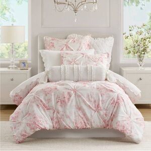 Twin/Twin XL Coquette Toile Floral Comforter Pink - Armoire Collection